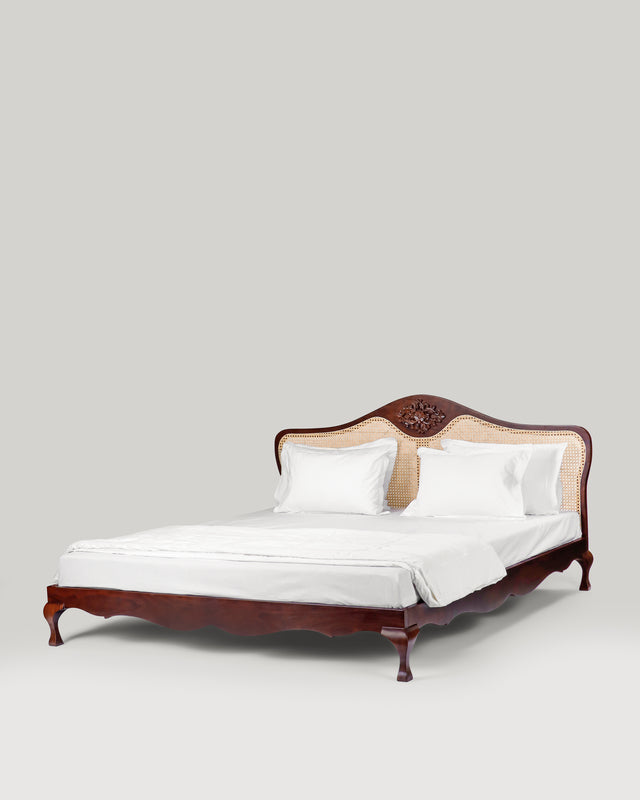 Rōyaru King Size Bed